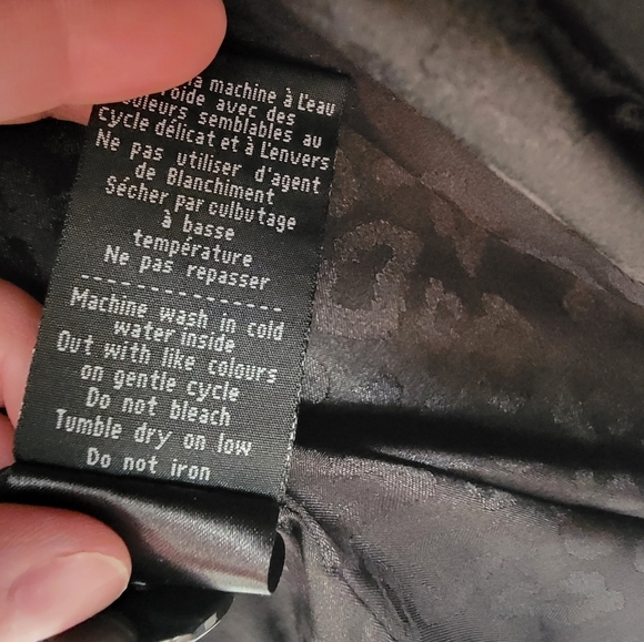 Le Chateau Women's fitted blazer, size XXL, black - Picture 4 of 4